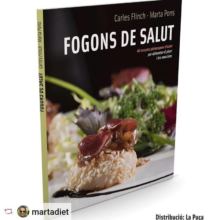 FOGONS DE SALUT. 40 RECEPTES PIRENENQUES D'AUTOR PER ALIMENTAR EL PLAER I LES EMOCIONS | 9789992031568 | FLINCH, CARLES PONS, MARTA | Llibreria La Puça | Llibreria online d'Arsèguel - Comprar llibres en català online - Llibres Andorra i Pirineu