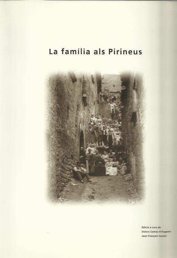 FAMILIA ALS PIRINEUS | 9789992000427 | Llibreria La Puça | Llibreria online d'Arsèguel - Comprar llibres en català online - Llibres Andorra i Pirineu