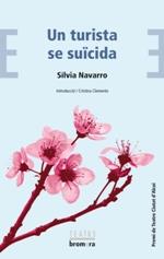 UN TURISTA SE SUÏCIDA | 9788490263358 | NAVARRO, SILVIA | Llibreria La Puça | Llibreria online d'Andorra - Comprar llibres en català online - Llibres Andorra i Pirineu