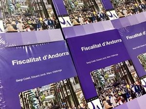 FISCALITAT D'ANDORRA | 9789992032244 | COLELL, SERGI JORDI, EDUARD VILALLONGA, MARC | Llibreria La Puça | Llibreria online d'Arsèguel - Comprar llibres en català online - Llibres Andorra i Pirineu